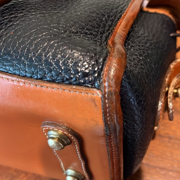 Dooney & Bourke Vintage  All Weather leather   Matches black or navy /brown trim - Picture 12 of 16